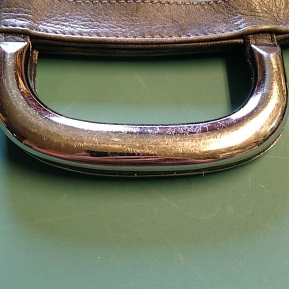 Maurizio Taiuti Foldover Leather Silver tone Metal Handles Crossbody Strap - Picture 6 of 13